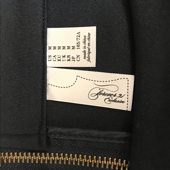 Shorts - Picture 4 of 4